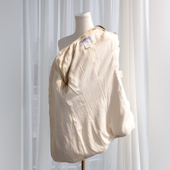 Chanel Vintage S/S 1995 Ivory Ecru Black Gold Zip Tweed 95P Jacket - Picture 13 of 15